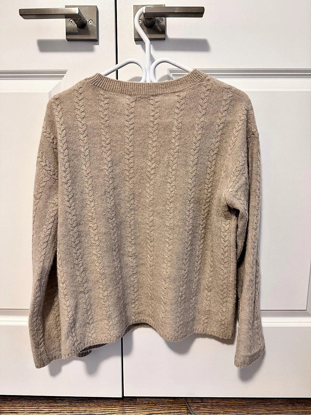 LILYSILK Cashmere Cable Knit Sweater with Ribbed Edges Beige Small - Picture 5 of 7